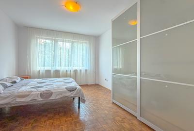 Apartament 3 camere | Ideal pentru 3 studenți | Parc Tractorul–Coresi | Parcare - 2