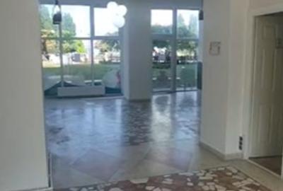 Far - bd. 1 Mai, spatiu comercial 83 mp. - 1