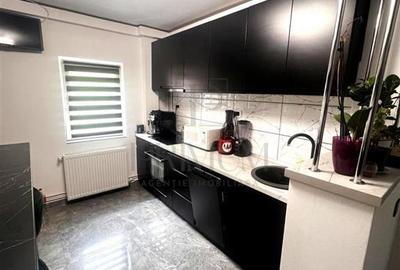 SOARELUI - ETAJ 2 - BLOC IZOLAT - 3 CAMERE - 2 BAI - CENTRALA PROPRIE - CLIMA - 2