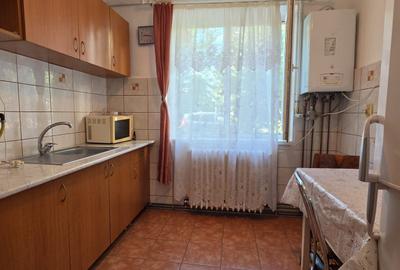Apartament cu 2 camere semidecomandat în Grigorescu