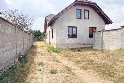Casa noua de vanzare, teren 745 mp Episcopia, str. Avicenna - 2