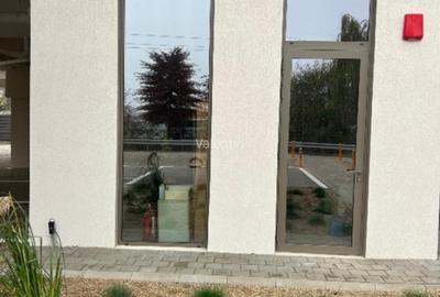 Spațiu comercial, de 90.00 mp, în Otopeni