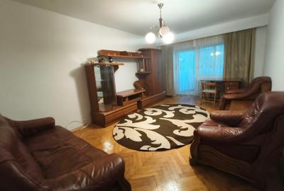 Apartament cu 2 camere decomandat în Matei Voievod