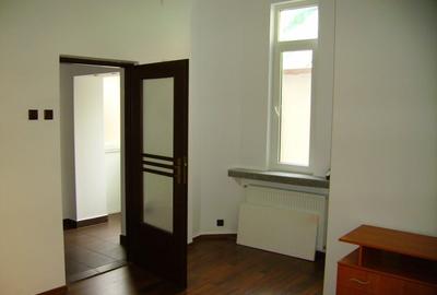 Vila de vanzare ,Apartament modern cu 2 camere la parter în vilă P+1 - 8