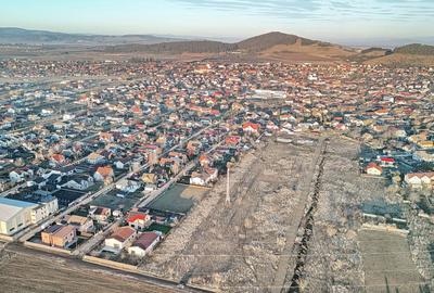 Teren intravilan cu Autorizatie de Construire - 10