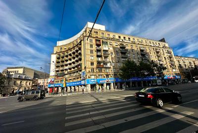 Spațiu comercial, 22 mp în P-ța Romană