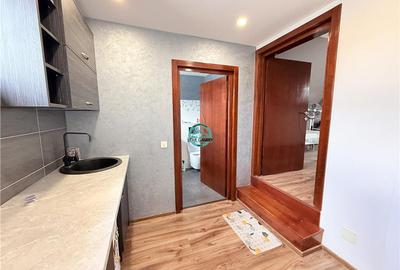 Vand casa cu 4 camere in zona semicentrala, 340mp utili si teren 510mp - 19