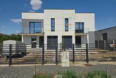 Duplex cu 4 camere în Dumbrăvița