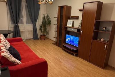 Apartament cu 3 camere decomandat, mobilat în Dristor