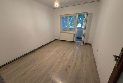 Apartament cu 3 camere decomandat 72 M² cu balcon și pivniță - 11