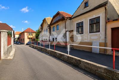 Casă cu potențial în Schei – cu front la două străzi | Strada Egalității - 4