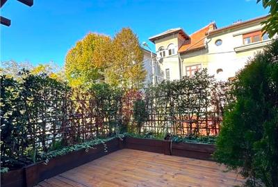 Casă cu 6 camere în Dorobanți