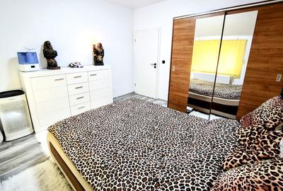 Apartament cu 3 camere semidecomandat, mobilat în Dumbrăvița