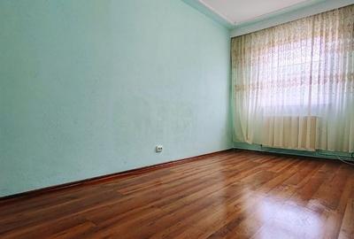 Apartament 2 camere liber la vanzare zona Astra - 3