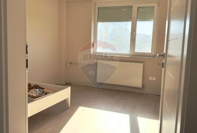 Apartament cu 3 camere de vânzare în zona Dacia - 6