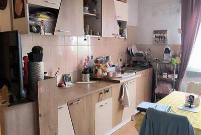Casa de vanzare,Buturugeni, pret mic - 12