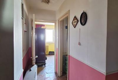 VANZARE 2 CAMERE - Str. Ripiceni - 45 mp. - 5