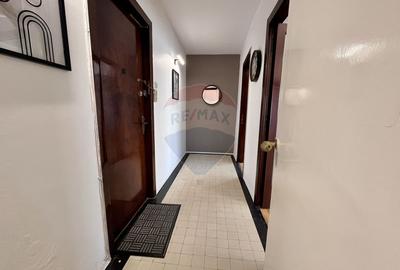 Apartament cu 4 camere nemobilat in P-ta Victoriei langa Orange - 12