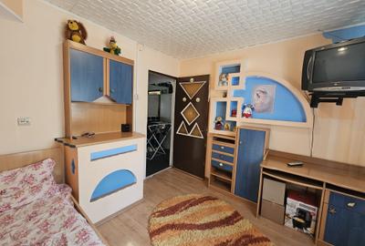 Apartament 2 camere, decomandat, etaj 2 - 5