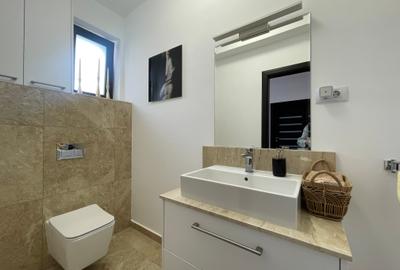 Vanzare VILA la cheie 338 mp  teren 800 mp - pe malul lacului Laguna Verde - 19