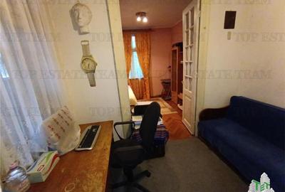 Vila cu aspect de conac in centrul Ploiestiului, ideala pentru locuinta, birou s - 4