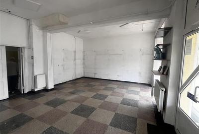Spatiu comercial de 120 mp in Plopeni, zona cu vad . - 1