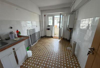 Apartament 4 camere, etaj 4, ultracentral, 1 loc de parcare - 2