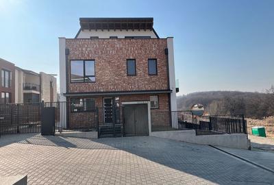 Duplex modern cu 5 camere, 184 mp + 90 teren, garaj, terasa, zona Faget - 8