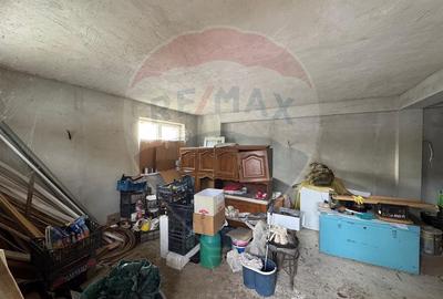 Casă / Vilă cu 6 camere de vânzare în zona Darmanesti - 36