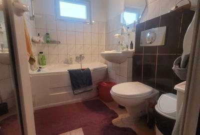 APARTAMENT 3 CAMERE DECOMANDAT NAVODARI ZONA SUD - 7