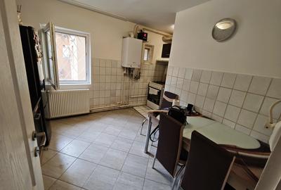 3 Camere 86 m.p. Decomandat Parter Zona Pacii - Str Părăluțelor - 4