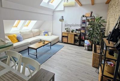 Apartament cu 3 camere decomandat, mobilat în Central