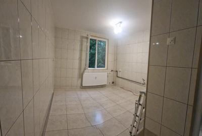 2 camere, metrou Valea Ialomiței , etj1/4 - 5