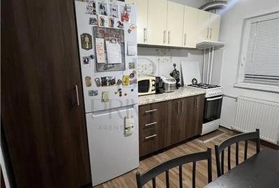 LIPOVEI - 3 CAM - ETJ.2 - 2 BAI - 2 BALCOANE - ANVELOPAT - ZONA EXCELENTA || - 18