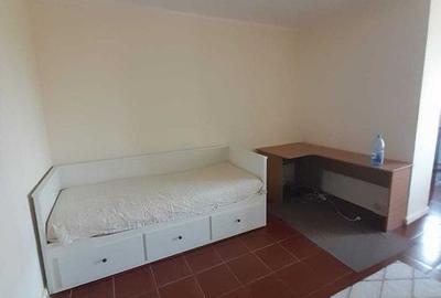 Garsonieră decomandată, mobilată în Brâncoveanu