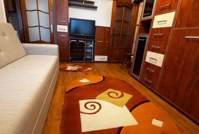 Ap 2 cam, Dărmănești, zona șc. nr. 5. Preț 1350 lei/ lunar - 3