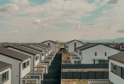 Duplex cu 3 camere în Sânpetru
