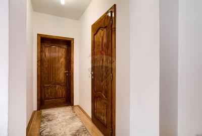 Casă cochetă de vânzare, teren 954 mp, posibil parcelare, în Subcetate - 26