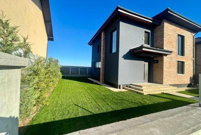 Casă individuală cu 5 camere în Corbeanca