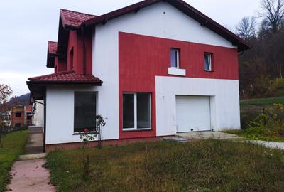 Vila P+E, Stefanesti - Cetate, teren 543 mp - 31