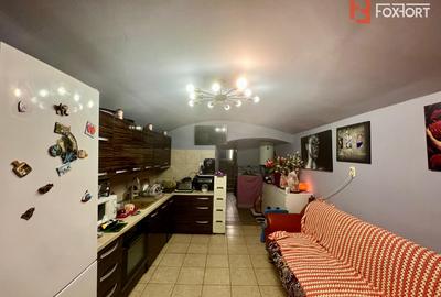 Apartament 3 camere la curte comuna de vanzare, zona Traian - 9