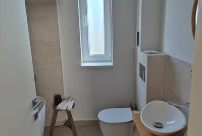 Vila moderna si eleganta in Otopeni, curte amenajata si terase generoase - 10
