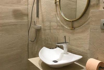 CENTRAL - ETAJ 1 - 3 CAMERE - 2 TERASE - CENTRALA PROPRIE - CLIMA - BOXA - 4