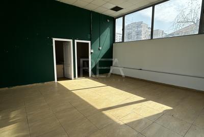 Spațiu comercial, de 65.60 mp, în Sebastian