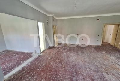 Spatiu comercial de inchiriat pe Lucian Blaga in centru Sebes - 7