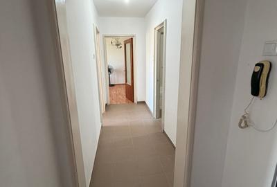 Apartament 2 camere / Ozana/ Metrou 10'/ 1 Decembrie - 9