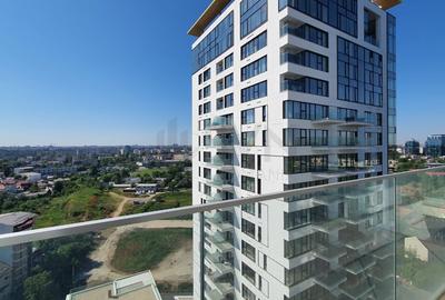 Apartament cu 3 camere semidecomandat în Floreasca