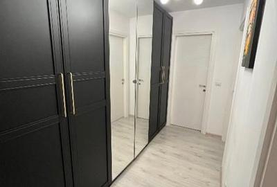 Apartament cu 3 camere decomandat, mobilat în Theodor Pallady