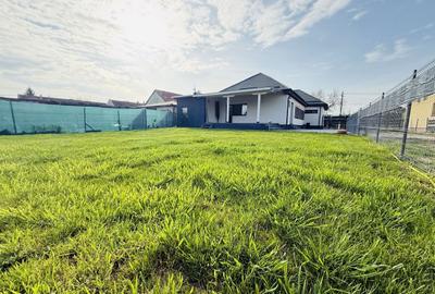 Giroc Central | Casă renovată complet | 4 camere | 2 bai - 5