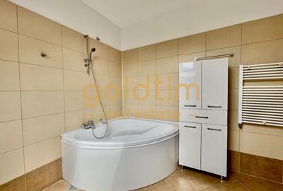 VILA INDIVIDUALA/PISCINA/ GARAJ - 60